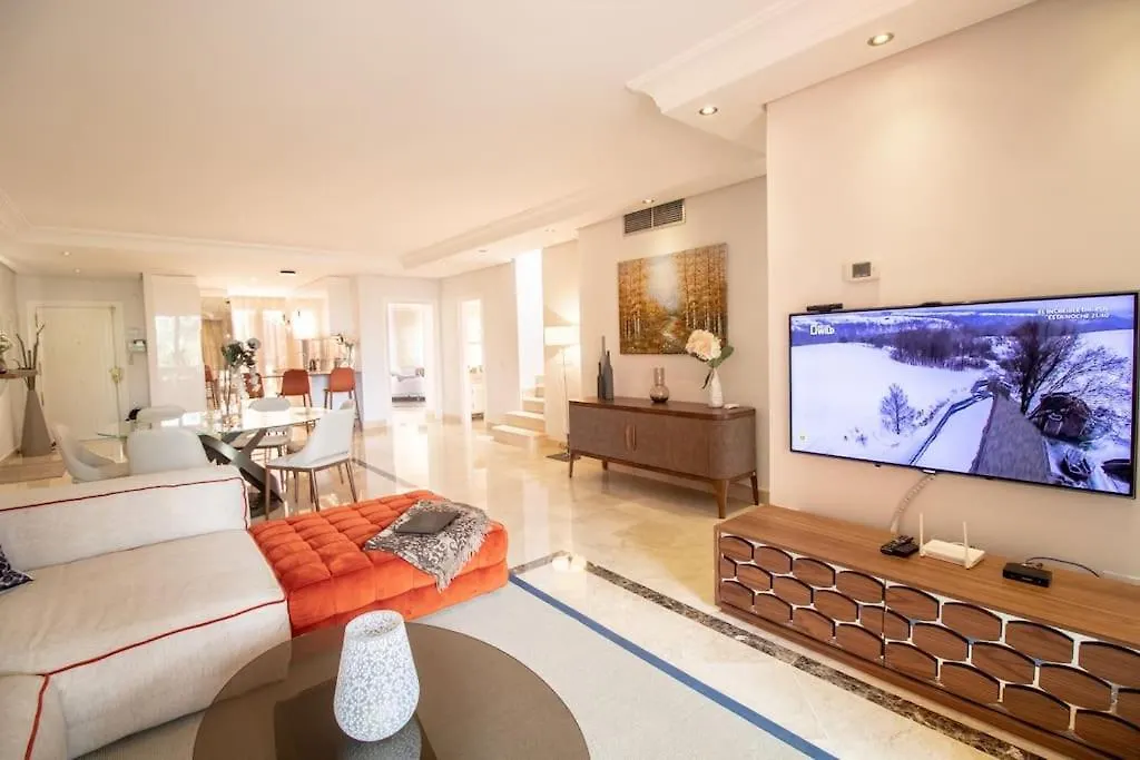 Holiday home Luxury Duplex Penthouse By Puerto Banus Villa Marbella